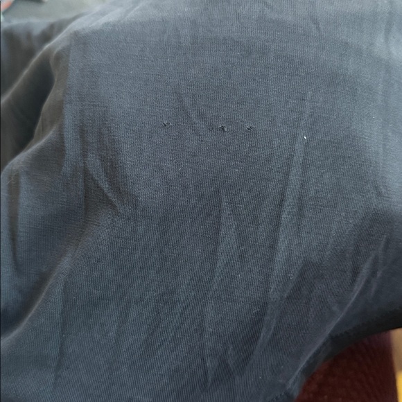 Lavender Field black v-neck, tie front hi-low tee - Picture 6 of 6